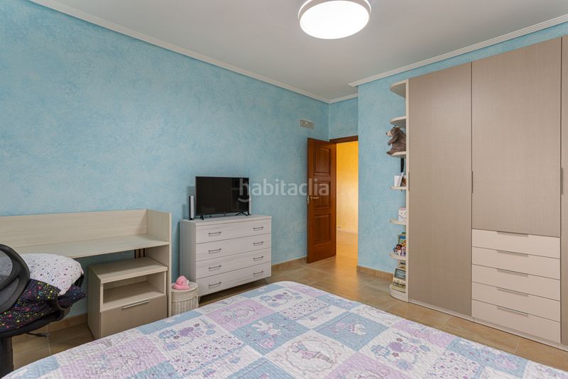 Foto 847f86cf-7f5b-4abf-ab5e-0884645b6688. Casa amb piscina a Montesinos (Los)