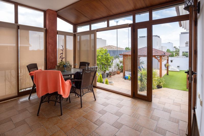 Foto 8c068ac3-ca1d-4096-9097-f920d69c0169. Casa amb piscina a Montesinos (Los)