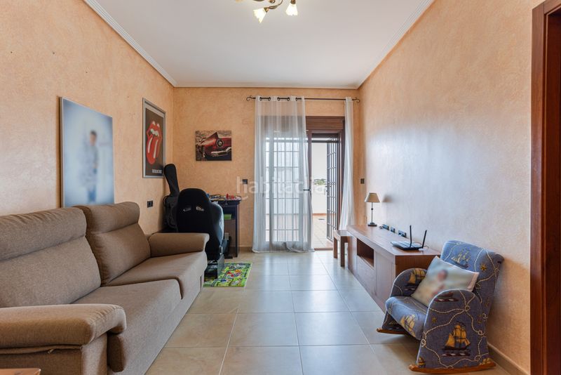 Foto fd64dbc3-7fcf-479a-b67c-338d44202e00. Casa amb piscina a Montesinos (Los)