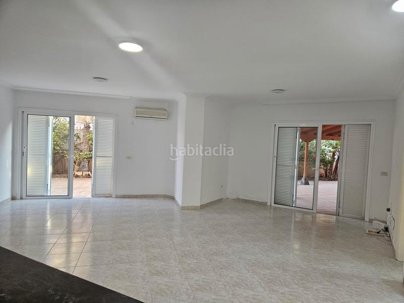 Foto 47d5f10d-b286-4c81-9b0e-8523e27f1f8f. Flat with pool in Costa del Silencio Arona