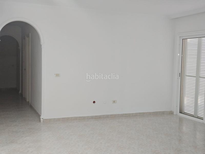 Foto fd1c1617-33a8-45e0-b82a-2a3bceaa2ade. Flat with pool in Costa del Silencio Arona