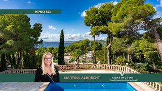 Country house in Cala Bona. Encantadora villa en costa de los pinos con vistas al mar