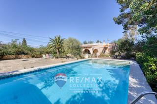 Rent Chalet in Llucmajor Interior. Encantadora casa de 3 dormitorios con piscina, a pocos minutos d