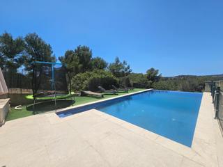 Chalet in Cas Català-Illetes. Espaciosa casa familiar con piscina cerca de la playa
