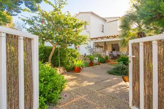 Towny house in Cala Pi-Vallgornera. Casa de 4 dormitorios  con vistas al mar y parking a 500m de la