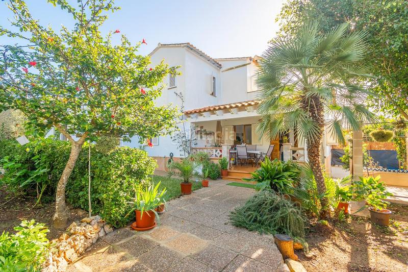 Foto cffe7f53-7be2-41fc-9a75-ac4c11fd7f58. Casa aparellada amb aparcament a Cala Pi-Vallgornera Llucmajor