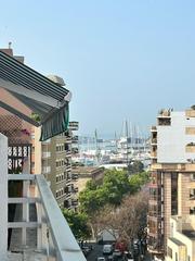 Flat  Argentina. Piso de 3 dormitorios con terraza y vistas al mar idealmente sit