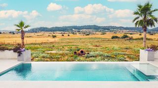 Masía en Sant Joan. Finca contemporánea en sant joan en una parcela de 15,000 m2