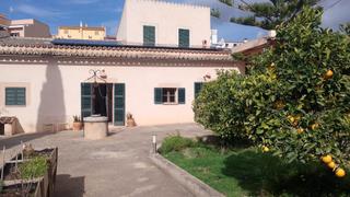 Semi detached house in Establiments. Adosado de 4 dorm. con jardin en establiments