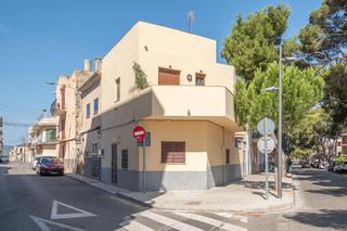 Maison jumelée à Porto Cristo. Casa pareada de pueblo de 3 dormitorios con solárium cerca de la