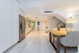 Reihenhaus in Son Xigala. Adosado de 3 dormitorios con piscina y garaje en la codiciada zo