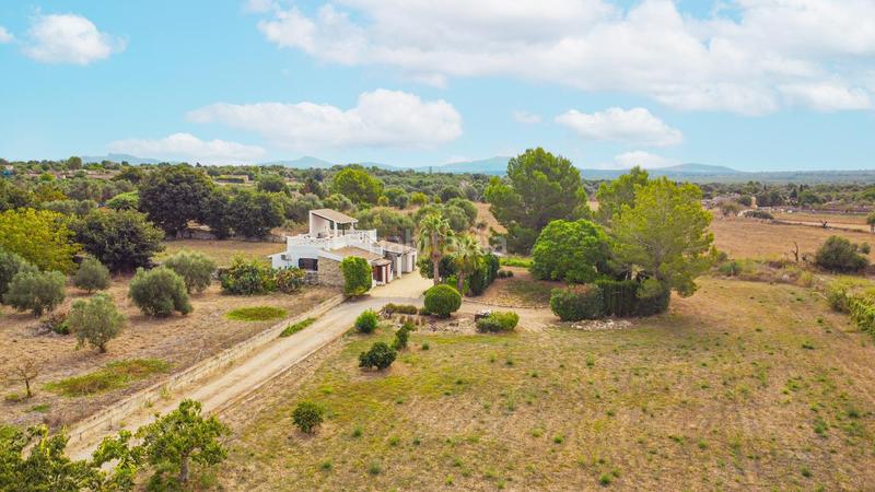 Foto 11bae7ec-5320-48d0-93c0-1716bbb4ecde. Rent country house with parking pool in Santa Margalida poble Santa Margalida