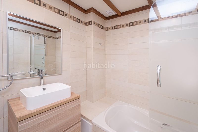 Foto df4b74e6-4791-42d5-ae0b-9c37bf9435d8. Casa aparellada amb calefacció aparcament piscina a Llucmajor