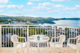 Miete Etagenwohnung in Peguera. Piso de dos dormitorios con vistas al mar a 400 m de la paya en