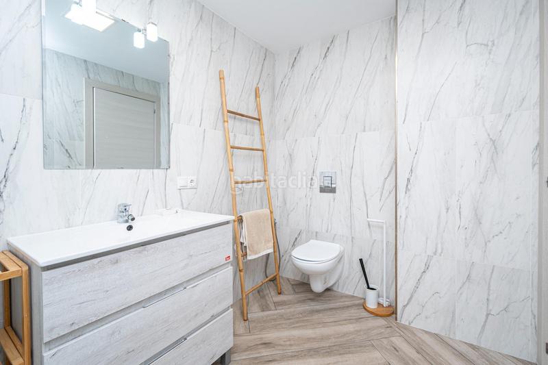 Foto d6ba31b6-c6ee-4e94-bea8-47450157e4ab. Lloguer àtic amb aparcament a Magaluf Calvià