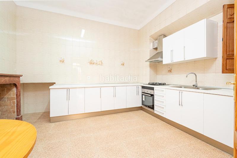 Foto 02a1e3f2-e9eb-4c69-8bcb-60763b60329c. Casa amb aparcament a Santa Eugènia