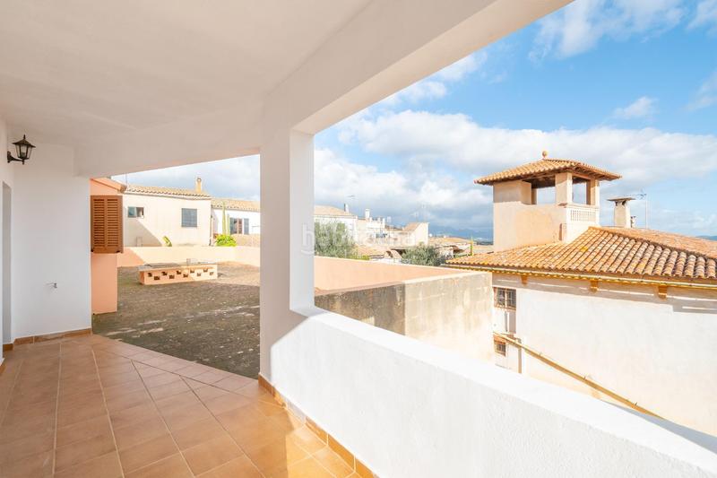 Foto b16136fa-8afc-4fac-ae02-2e3e87b517e9. Casa amb aparcament a Santa Eugènia