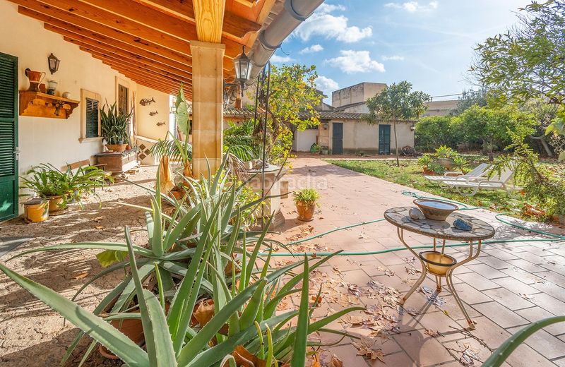 Foto b6d4551f-2e25-4e0b-81e2-80b277c4e47c. Casa amb calefacció aparcament a Son Sardina Palma de Mallorca