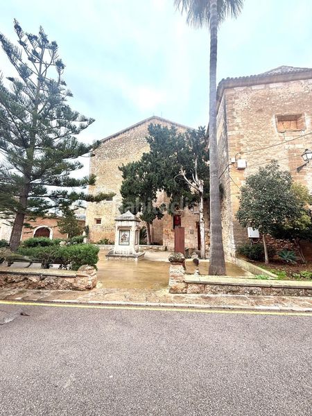 Foto 147cbe9b-f0ca-4ffd-a790-25ea1086cf19. Masia amb aparcament a Petra