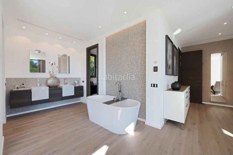 Foto bcf1026f-3829-4f2a-a6b3-d7c41d3ffcc2. Xalet amb calefacció aparcament piscina a port d´Andratx Andratx