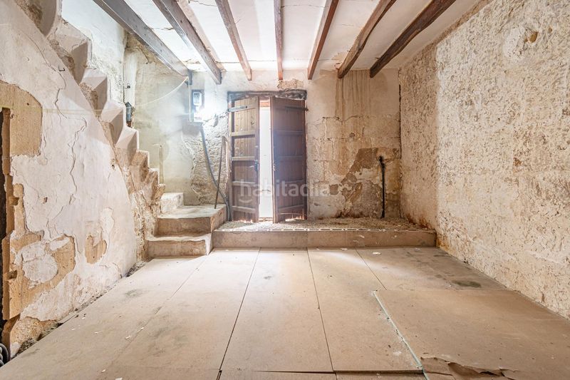 Foto f3f849f8-b99a-4d11-b274-097893a0060f. Casa amb aparcament a Muro