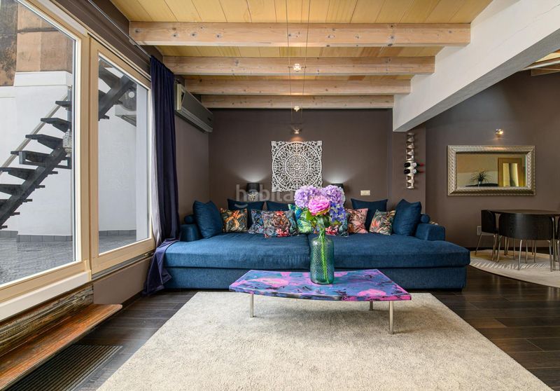 Foto 0662f97f-c72e-42e8-aee7-64dbbecb827b. Àtic a El Sindicat Palma de Mallorca