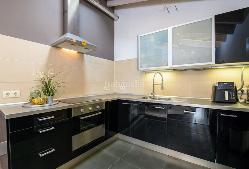 Foto 1f5d5fd0-4107-4f61-8419-a4860e427933. Àtic a El Sindicat Palma de Mallorca