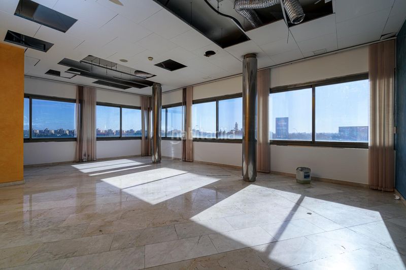 Foto cabad9de-fbd4-4ba0-9062-a243e7bb2eaf. Rent office space with heating parking in Sa Indioteria Urbà Palma de Mallorca
