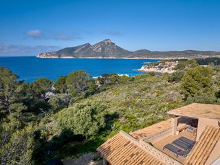 House  Carrer de malea. Un mirador privado al mediterráneo propiedad única en las altura