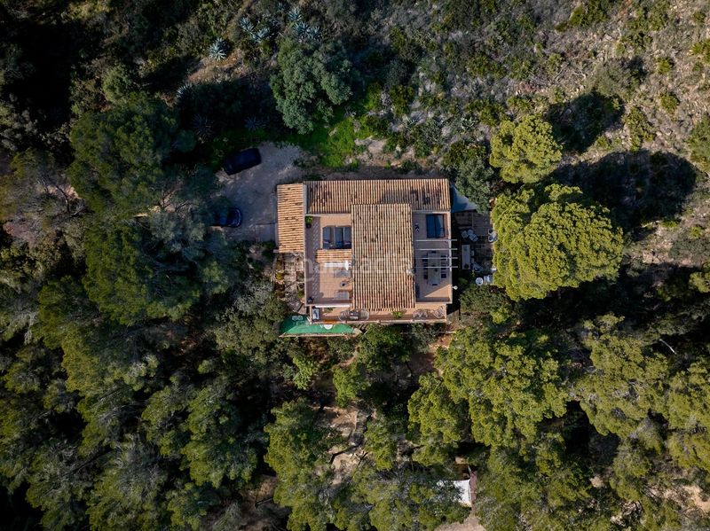 Foto e96f4840-5728-44ec-aaae-d4f439dff4e0. Casa amb calefacció aparcament a Sant Elm Andratx