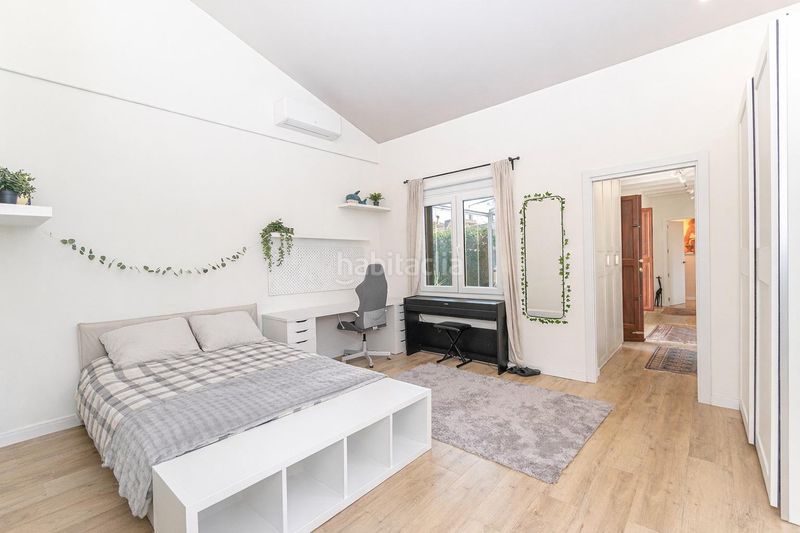 Foto 60f5f415-eeec-4276-9957-4aeeaf1a1364. Casa amb calefacció aparcament piscina a Son Sardina Palma de Mallorca