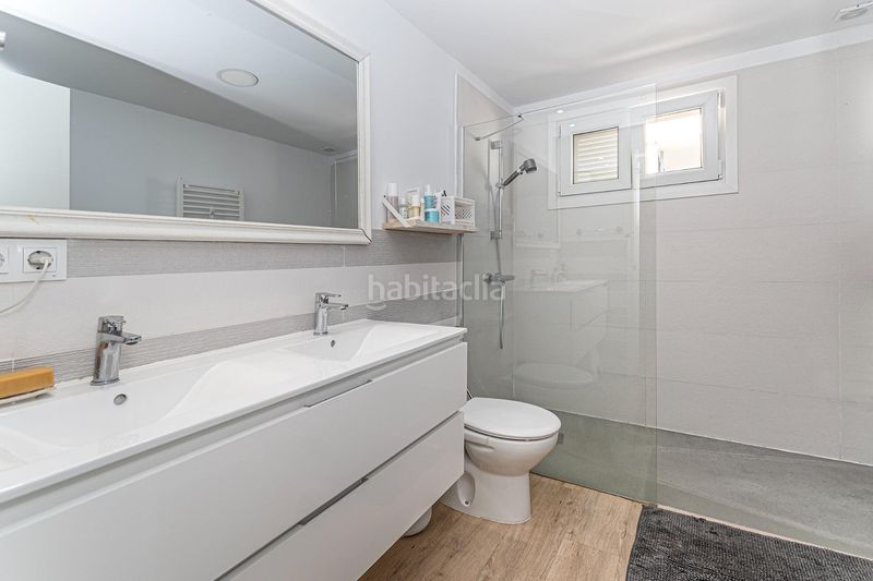 Foto 9b9a7601-f359-4668-8f3a-2aa8a02c4f76. Casa amb calefacció aparcament piscina a Son Sardina Palma de Mallorca