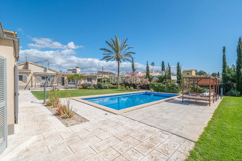 Foto bd8f21ef-5bfe-420f-9182-071e74352159. Casa amb calefacció aparcament piscina a Son Sardina Palma de Mallorca