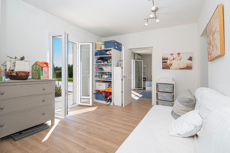 Foto e4211915-c77f-495d-a63b-0a45c2255d9b. Casa amb calefacció aparcament piscina a Son Sardina Palma de Mallorca