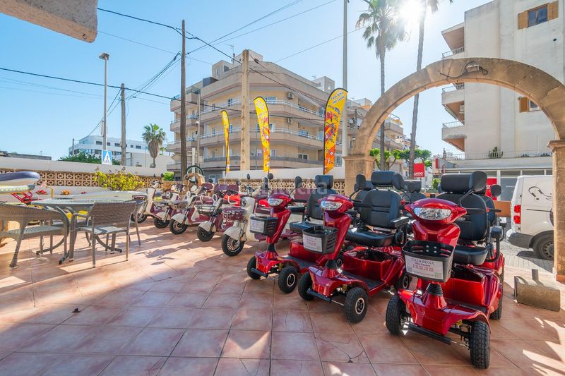 Foto b720fbcb-bc01-48dd-9609-8b5c4292d65f. Local comercial a Cala Bona Son Servera