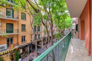 Flat  Baro de santa maria del s. Piso señorial de 4 dormitorios en una esplendida calle del centr
