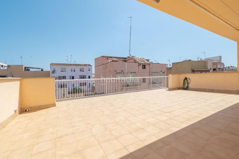 Foto b2d1db50-f98d-46ec-9a3b-badd141a97a9. Casa amb calefacció aparcament a Son Canals Palma de Mallorca
