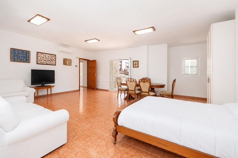 Foto bdf4cc1a-c2fe-40a0-bd04-d0021fef0fce. Casa amb calefacció aparcament a Son Canals Palma de Mallorca