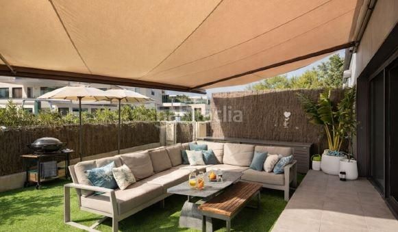 Foto b86c4eb9-48f1-4c36-b1c9-1159f87d6d56. Planta baixa amb calefacció aparcament piscina a Calvià