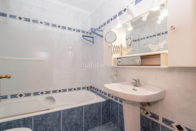 Foto 091ac772-7241-4e0f-9560-914023fec6fc. Casa aparellada amb aparcament a Son Sardina Palma de Mallorca