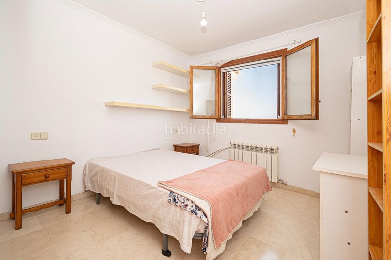 Foto 5a1d5595-120d-4bac-95e4-e5ba6b39ba7f. Casa aparellada amb aparcament a Son Sardina Palma de Mallorca