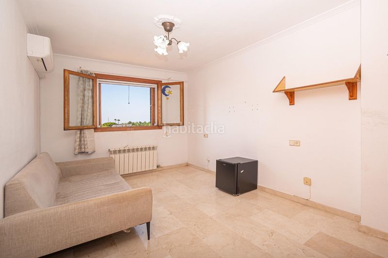 Foto 6bd25395-d64c-46fd-866c-3793047fbd07. Casa aparellada amb aparcament a Son Sardina Palma de Mallorca