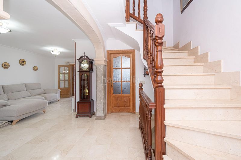 Foto cd16df6e-43e6-4ebb-a0a9-a6cd245abe6a. Casa aparellada amb aparcament a Son Sardina Palma de Mallorca