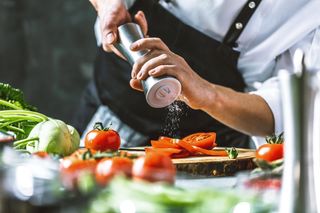 Lloguer Local Comercial a Camp D´en Serralta. Traspaso de restaurante en funcionamiento, local esquinero con a