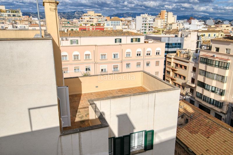 Foto e7b00b21-a6fa-4969-8cfb-f7232b7dab1c. Àtic a Plaça dels Patins Palma de Mallorca