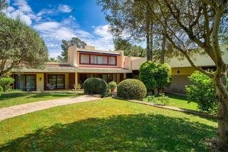 Chalet  Calle cosconar. Exclusiva villa situada en el campo de golf de son vida