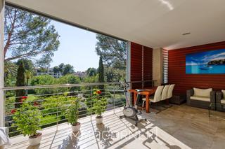 Miete Dachwohnung in Portals Nous. Espacioso ático de dos dormitorios en alquiler de temporada