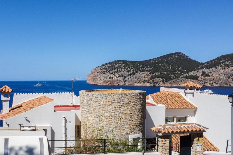 Foto 551aada4-cf29-456f-8f3e-ae889ecce115. Chalet avec chauffage parking piscine dans Es Camp de Mar Andratx