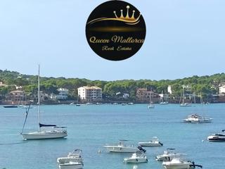 Apartament a Costa de la Calma. Apartamento reformado en primera línea de mar en santa ponca