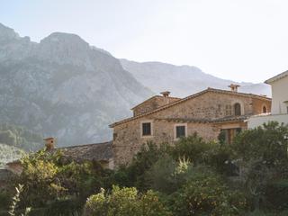 Chalet  Carrer des metge mayol. Casa historica en fornalutx